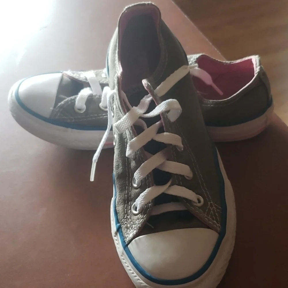Converse